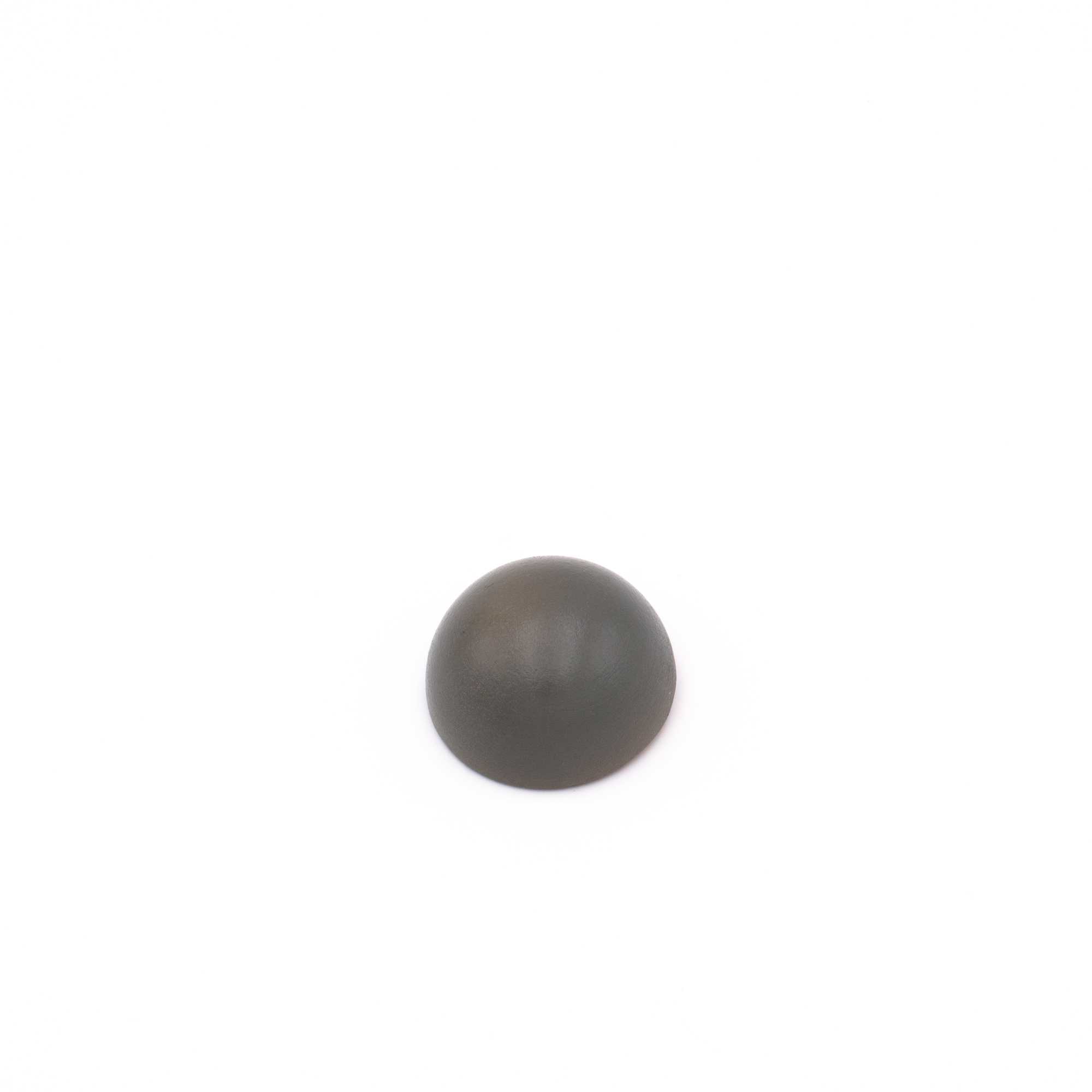 Remate semiesférico gris de haya para pasamanos de madera, semiesfera de madera teñida de gris, sobre fondo blanco