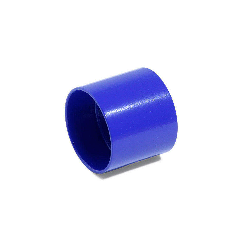 Plantilla para el montaje centrado de adaptadores de acero inoxidable, anillo de plástico azul, sobre fondo blanco