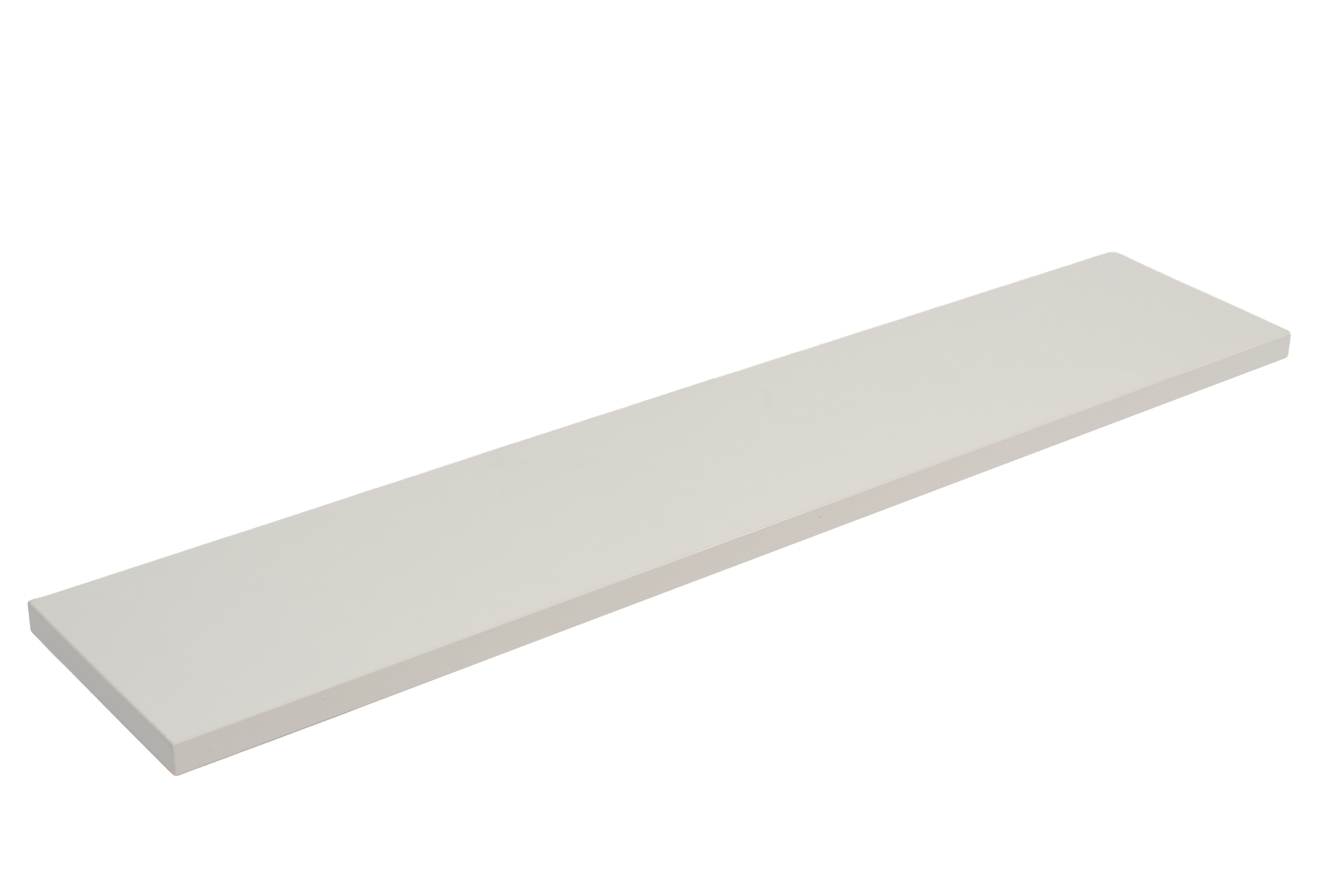 Alféizar con recubrimiento de melamina en color blanco, vista oblicua sobre fondo blanco