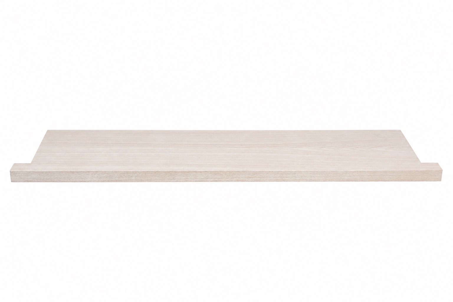 Alféizar de renovación de haya teñido de blanco, madera maciza, vista frontal con piezas laterales sobre fondo blanco