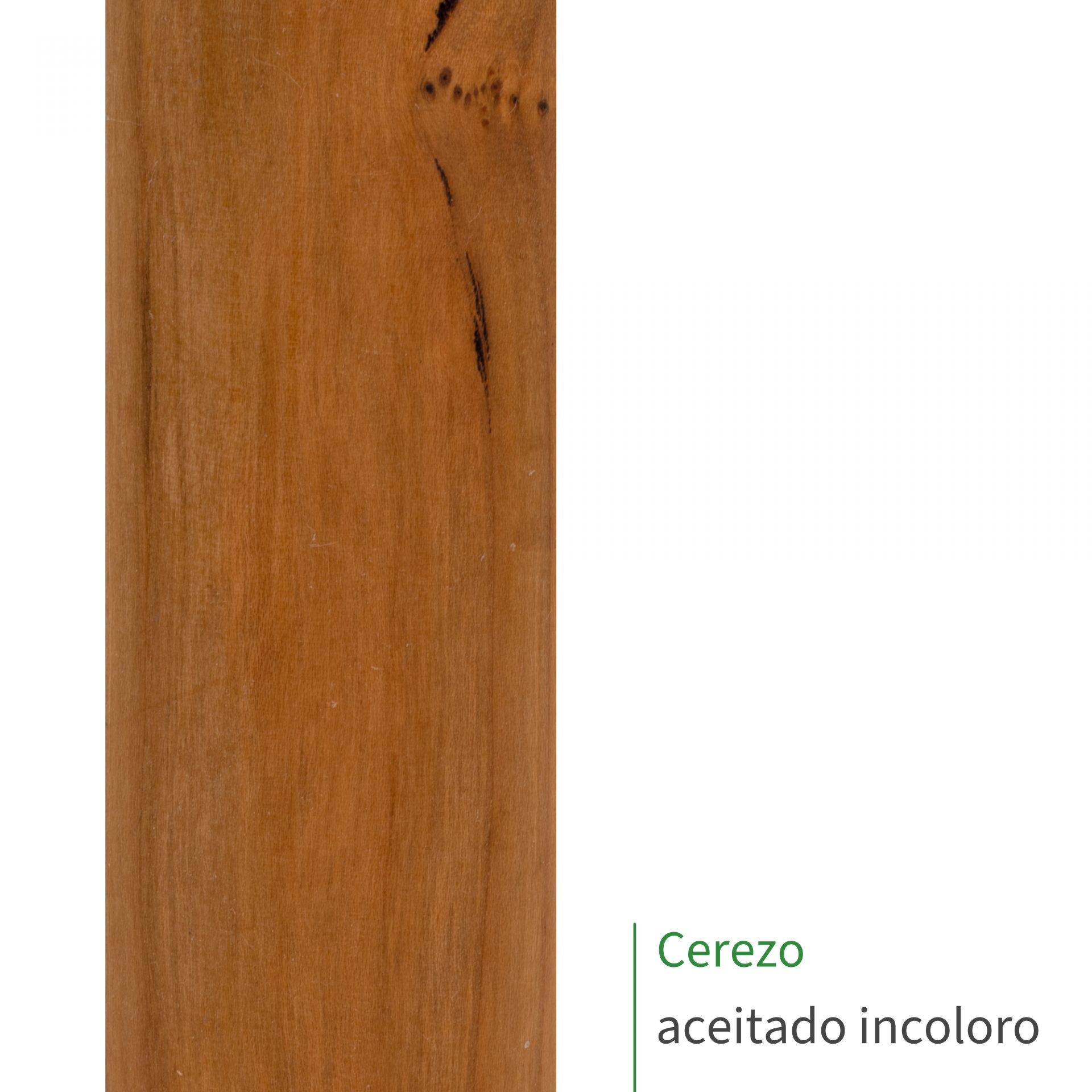 Muestra de pasamanos de cerezo aceitado incoloro, veteado marrón anaranjado, rótulo «Cerezo aceitado incoloro»